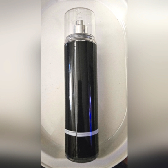 Kenneth Cole Black Body Spray for Women, 8 Oz - Picture 2 of 3